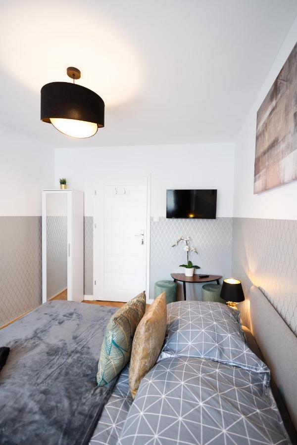 Clicktheflat Stawki Apart Rooms Varsovia Exterior foto