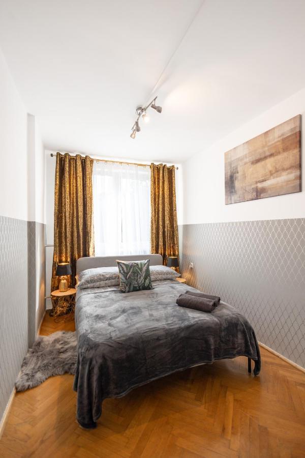 Clicktheflat Stawki Apart Rooms Varsovia Exterior foto