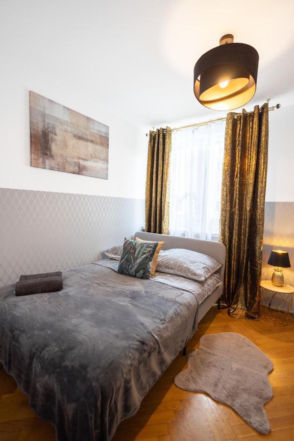 Clicktheflat Stawki Apart Rooms Varsovia Exterior foto