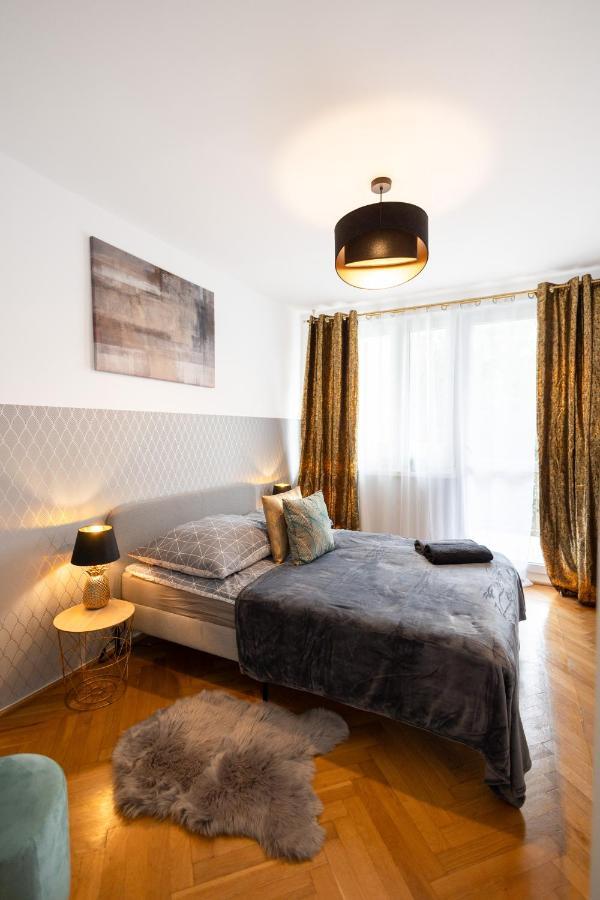 Clicktheflat Stawki Apart Rooms Varsovia Exterior foto